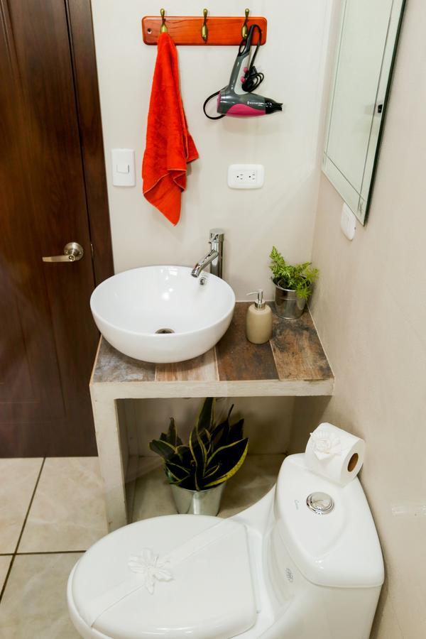 Apartamento Lantana ,Monteverde Con Aire Acondicionado Y Lavanderia Buitenkant foto